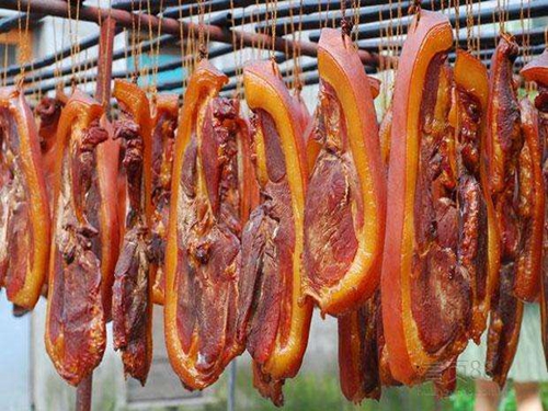 烟火中的年味，米兰milan(中国)机械老家熏肉登报啦