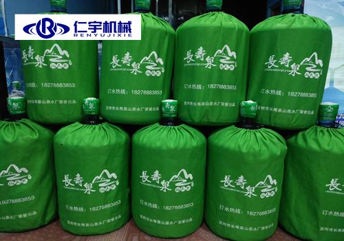 桶装水灌装机厂家带你们看米兰milan(中国)客户的生产基地